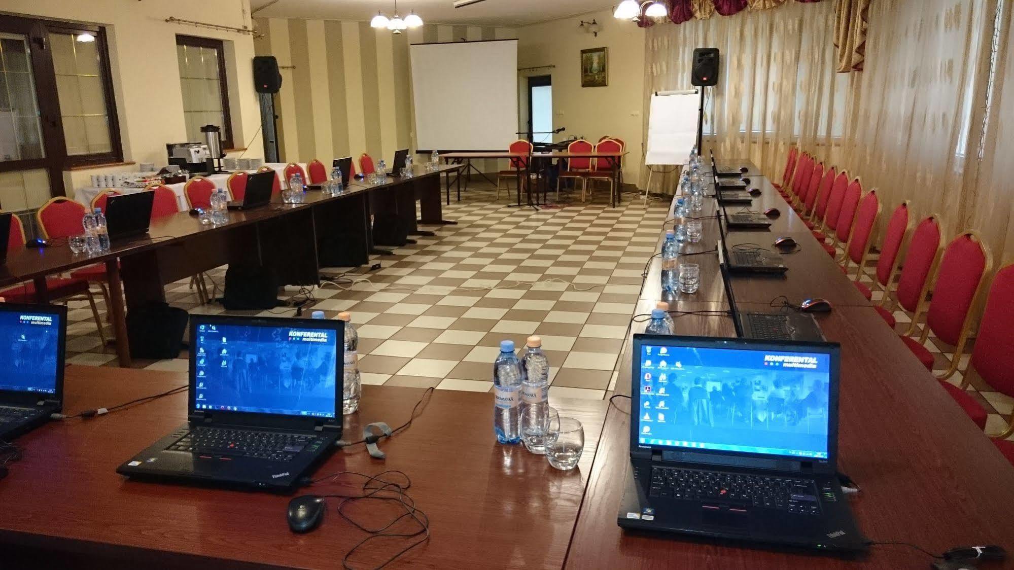 Hotel Relaks Wola Ducka Εξωτερικό φωτογραφία